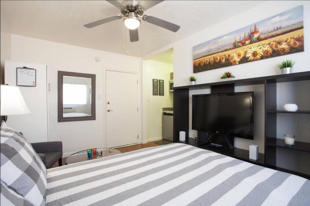 Hollywood Deluxe Suites ลอสแอนเจลิส ภายนอก รูปภาพ