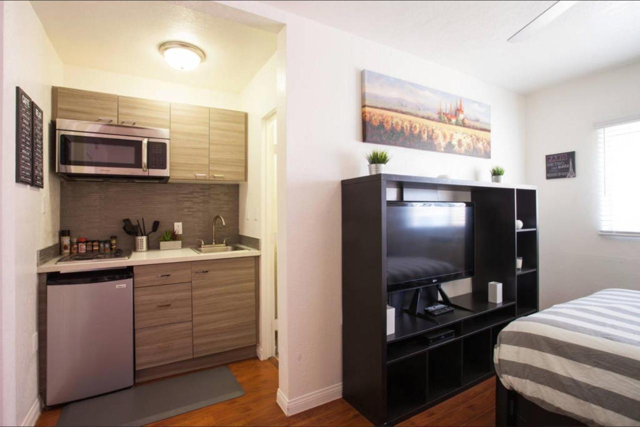 Hollywood Deluxe Suites ลอสแอนเจลิส ภายนอก รูปภาพ